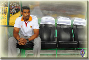 Франк Райкард в качестве тренера Галатасарая Raikard-galatasaray